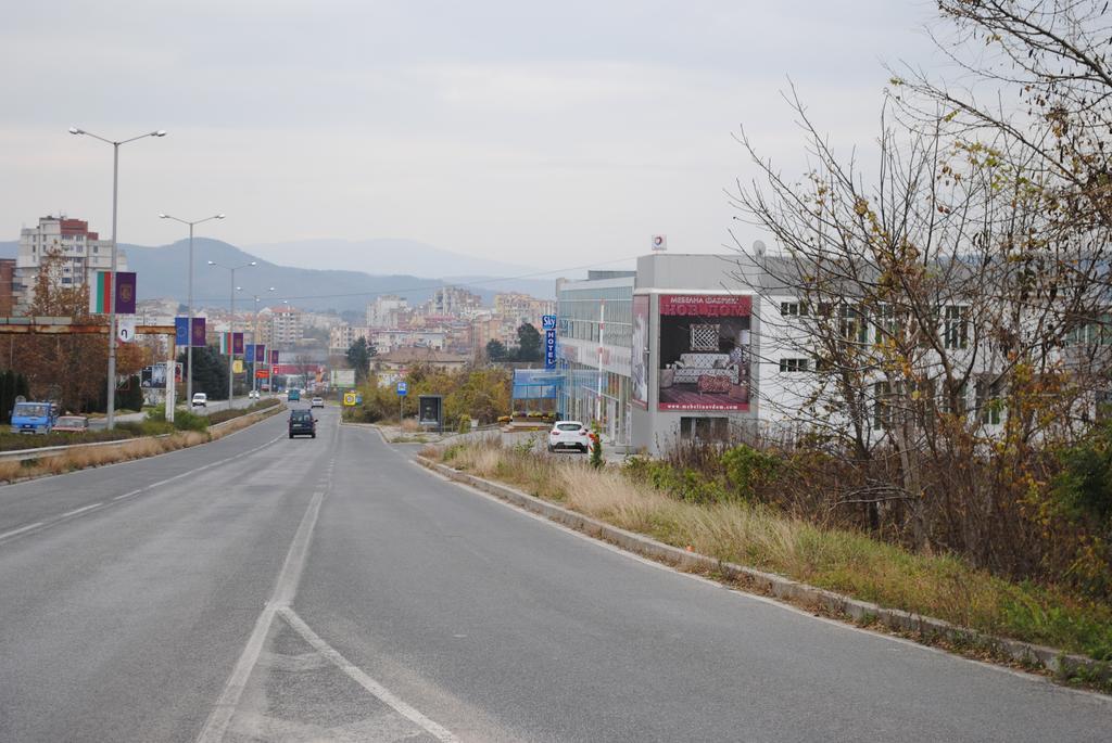 Sky Hotel Veliko Tarnovo Exterior photo