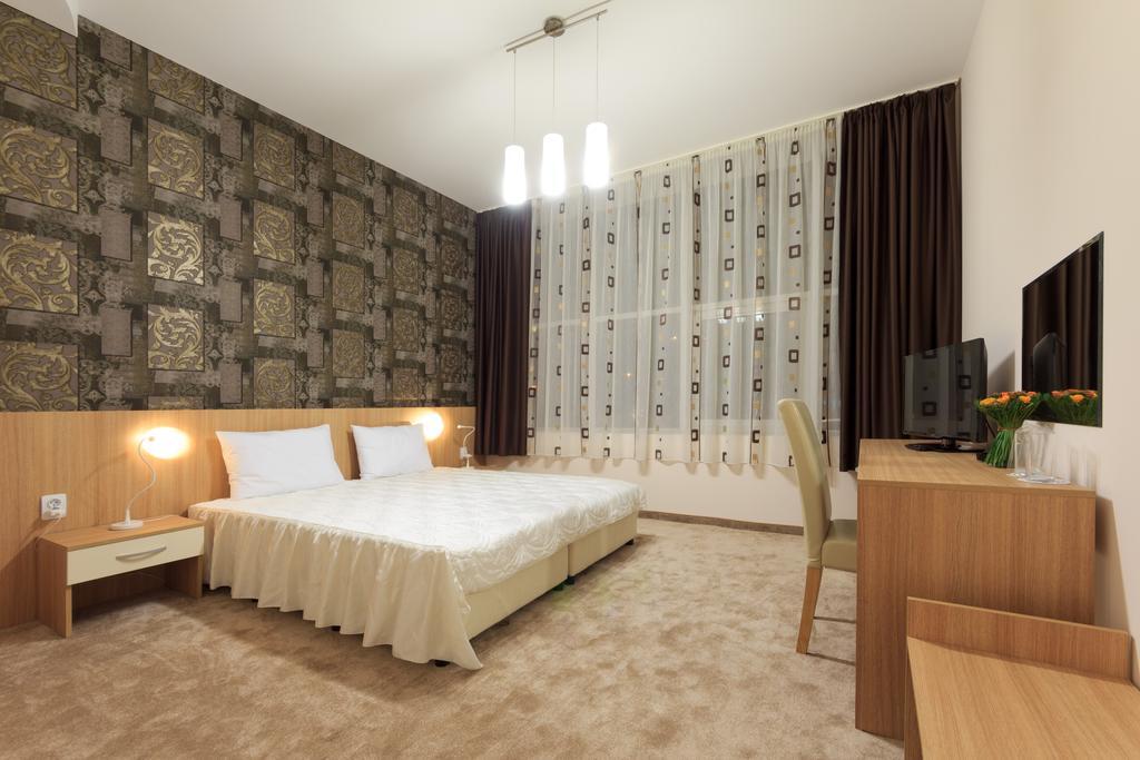 Sky Hotel Veliko Tarnovo Room photo