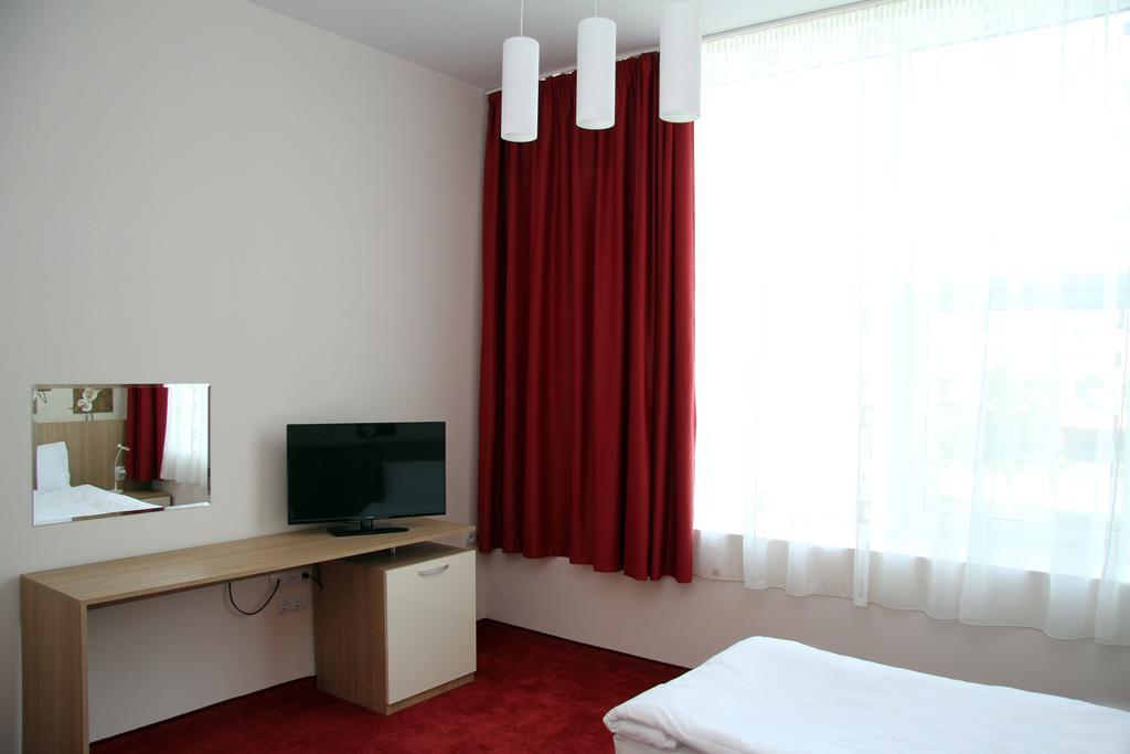Sky Hotel Veliko Tarnovo Exterior photo