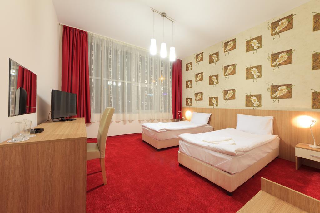 Sky Hotel Veliko Tarnovo Exterior photo