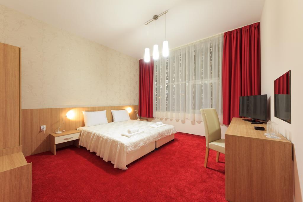 Sky Hotel Veliko Tarnovo Room photo
